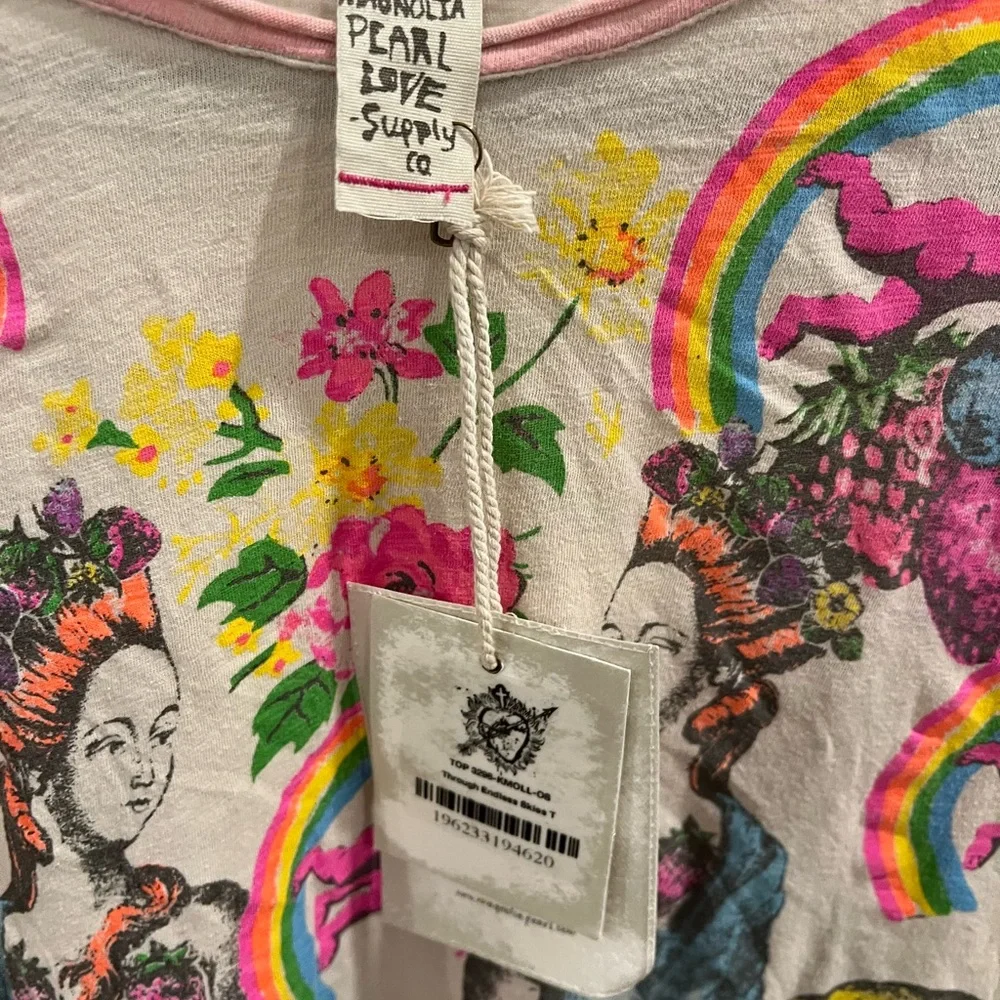 Magnolia Pearl Multicolor Graphic Tee (item 15.10) - Picture 3 of 7